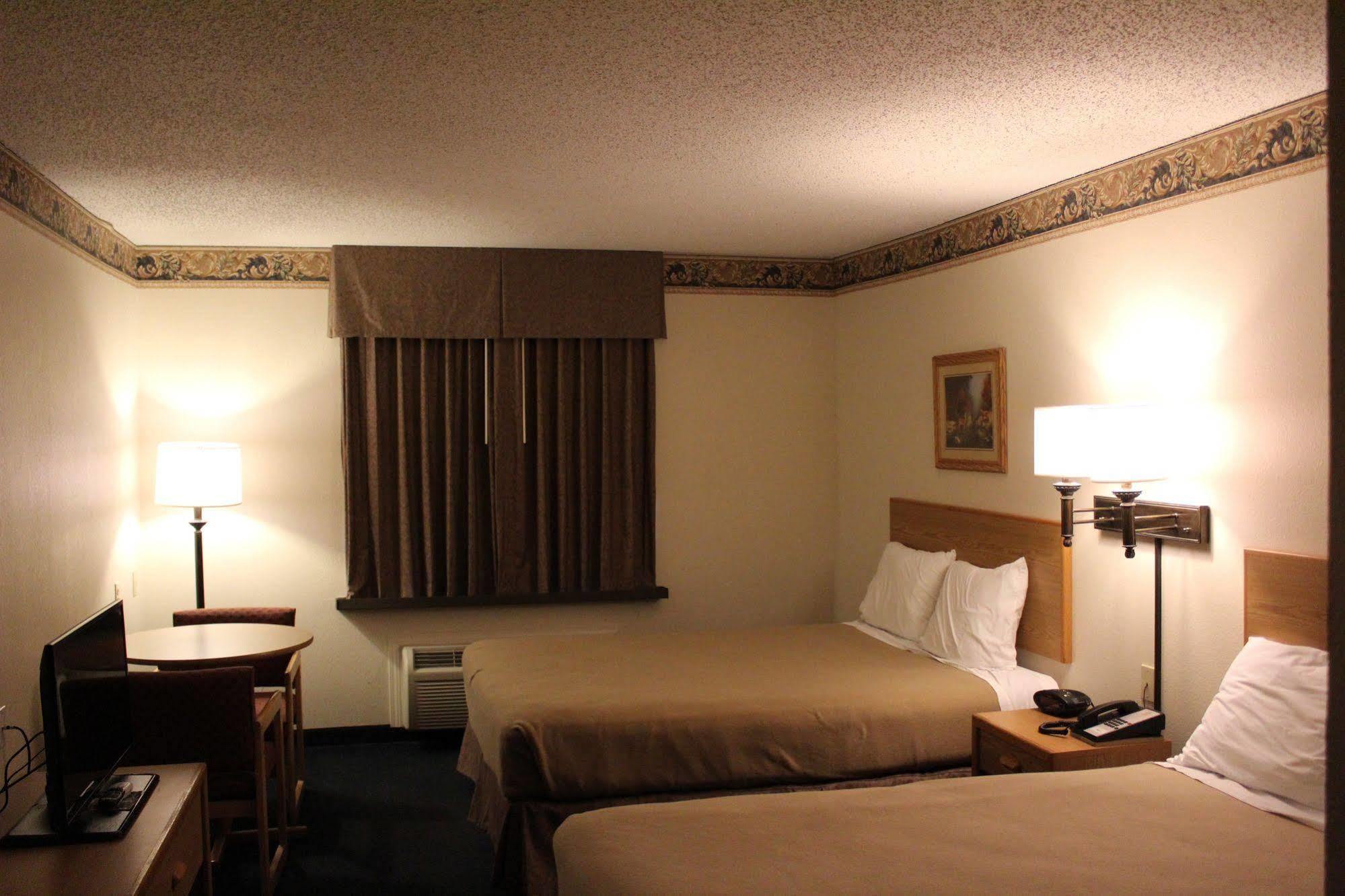 Travelodge By Wyndham Fort Scott Exterior foto